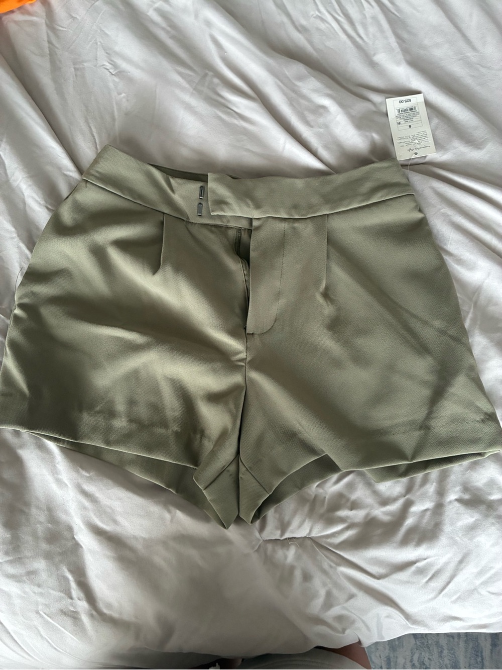 High-Rise Olive Green Women’s Tailored Bermuda Shorts